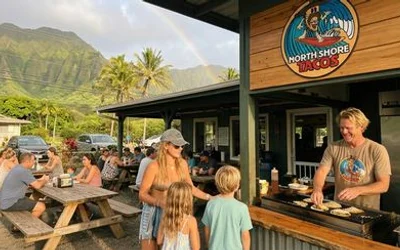 Hau'ula restaurant open-air seating